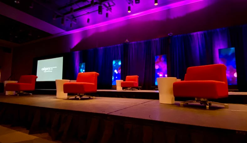 Eight advantages of hosting events from virtual studios